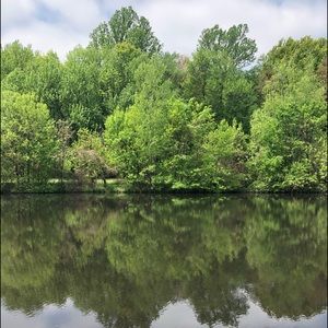 Meet your Posher, Nada